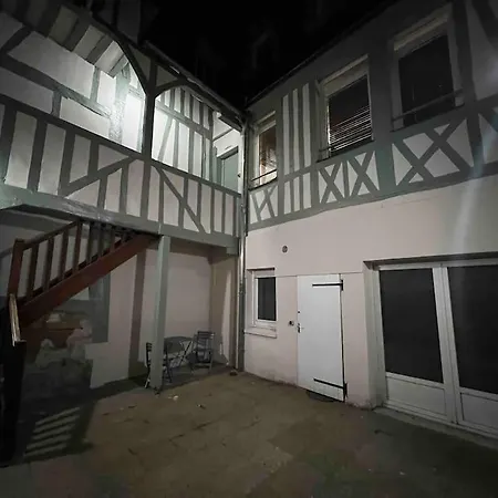 Au P'Tit Ecureuil - Studio Hypercentre Rouen Exterior photo